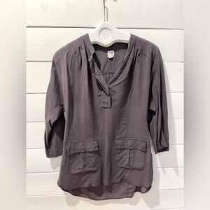 Edmé & Esyllte Anthropologie 100% silk blouse – Size M